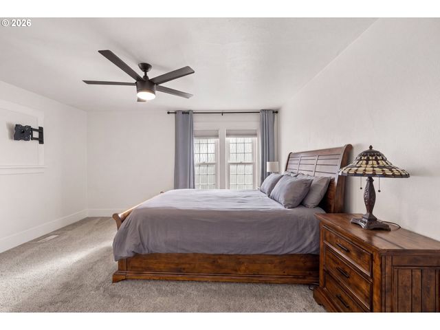 116 S 4TH Ave, Ridgefield, WA 98642