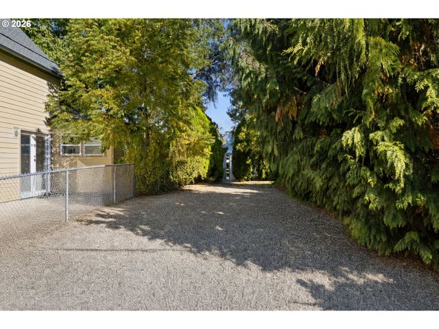 116 S 4TH Ave, Ridgefield, WA 98642