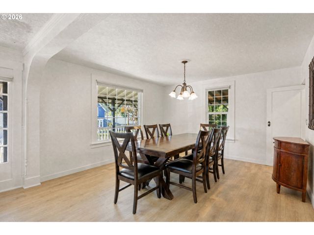116 S 4TH Ave, Ridgefield, WA 98642