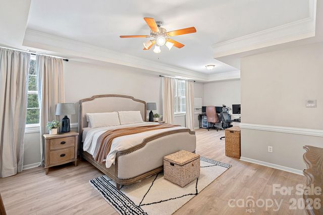 5710 Kirkwynd Commons Drive, Charlotte, NC 28278