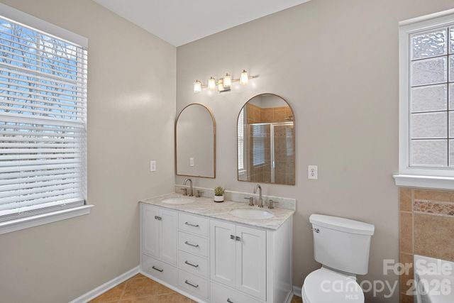 5710 Kirkwynd Commons Drive, Charlotte, NC 28278