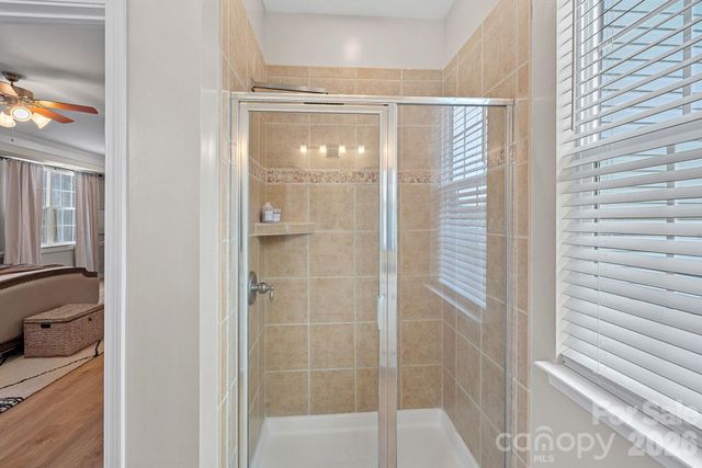 5710 Kirkwynd Commons Drive, Charlotte, NC 28278