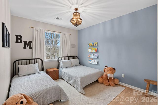 5710 Kirkwynd Commons Drive, Charlotte, NC 28278