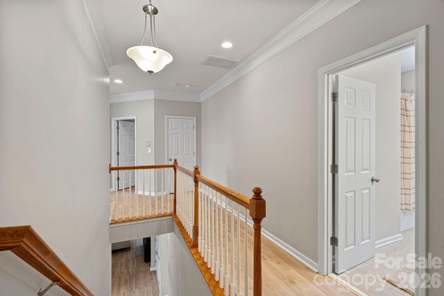 5710 Kirkwynd Commons Drive, Charlotte, NC 28278