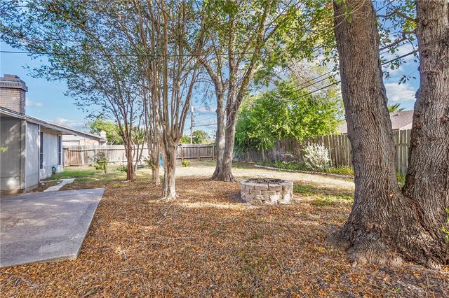 3713 Tripoli Dr, Corpus Christi, TX 78415