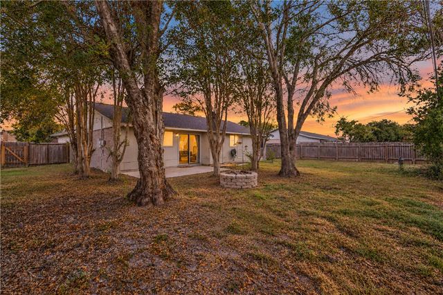 3713 Tripoli Dr, Corpus Christi, TX 78415