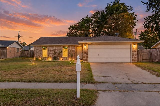 3713 Tripoli Dr, Corpus Christi, TX 78415