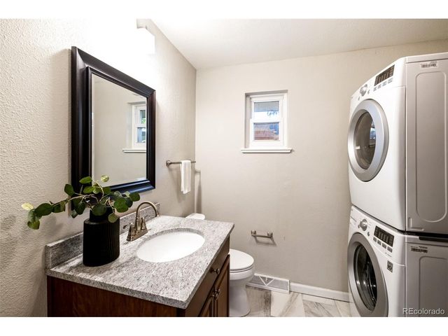 6114 S Fairfield St, Littleton, CO 80120