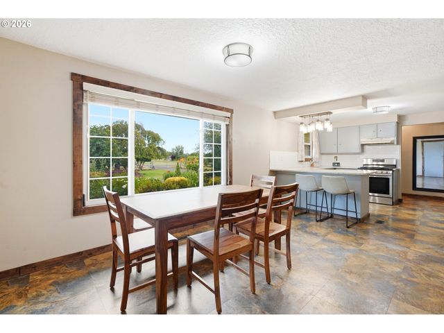 33684 RODNEY St, Warren, OR 97053