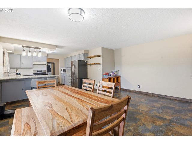 33684 RODNEY St, Warren, OR 97053