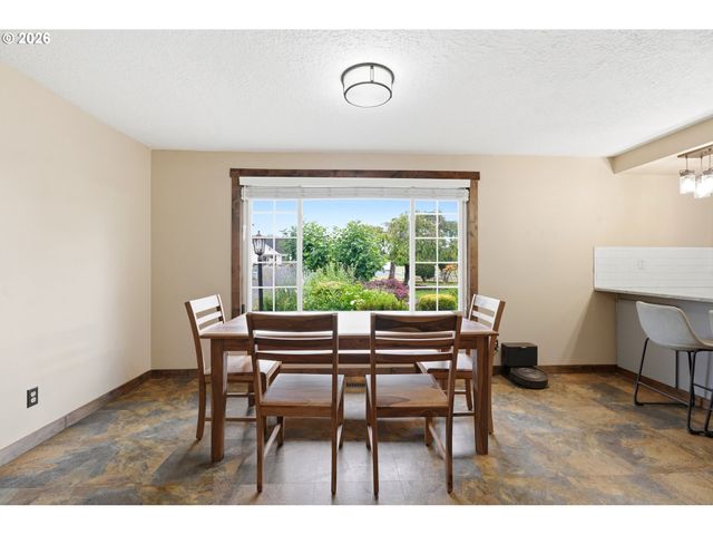 33684 RODNEY St, Warren, OR 97053