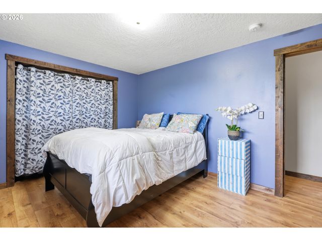 33684 RODNEY St, Warren, OR 97053