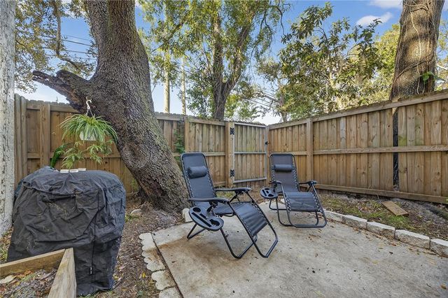 5601 ASHLEY OAKS DRIVE 6, Tampa, FL 33617