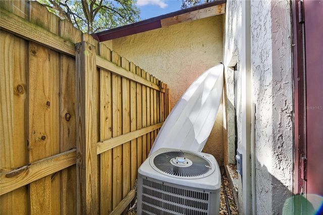 5601 ASHLEY OAKS DRIVE 6, Tampa, FL 33617