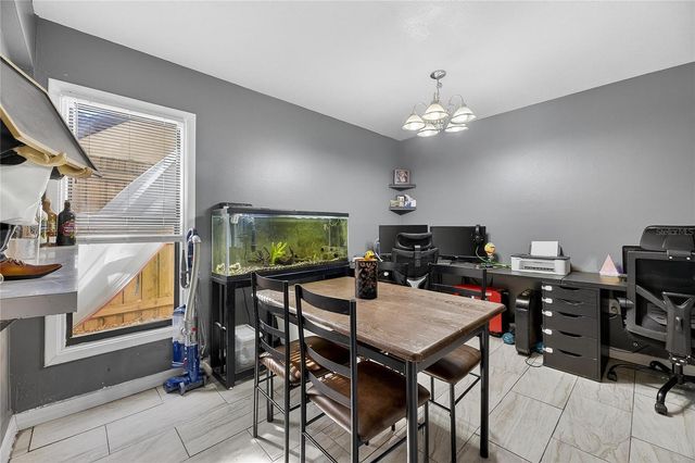 5601 ASHLEY OAKS DRIVE 6, Tampa, FL 33617