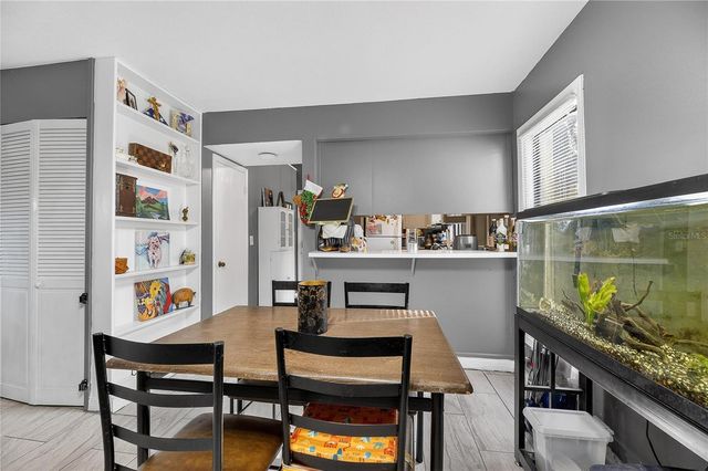 5601 ASHLEY OAKS DRIVE 6, Tampa, FL 33617