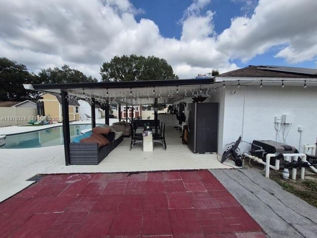 8016 Apache Lane, Lakeland, FL 33810