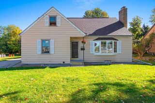 2200 S GREENVIEW STREET, Appleton, WI 54915