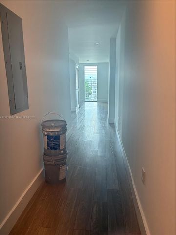 1025 92 ST 701, Bay Harbor Islands, FL 33154