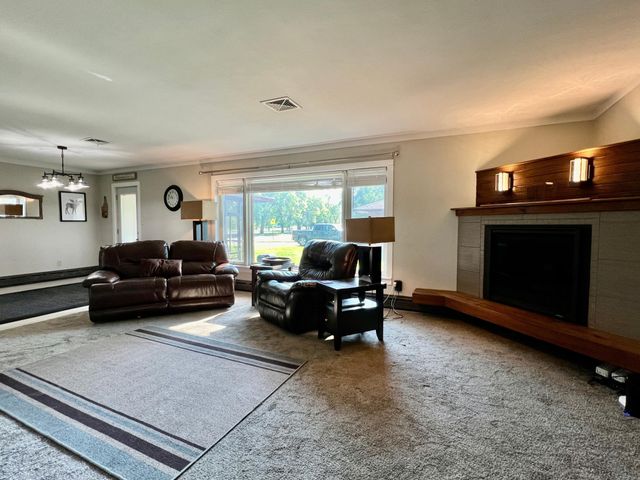 424 S Gaulke Street, Appleton, MN 56208