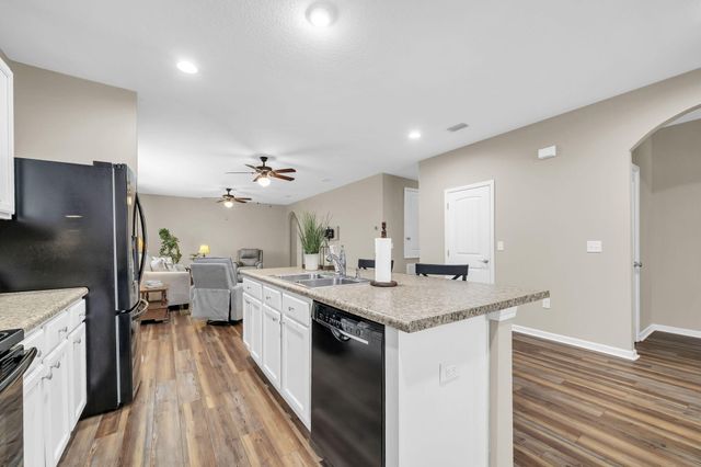 115 Lilly Bell Lane, Freeport, FL 32439