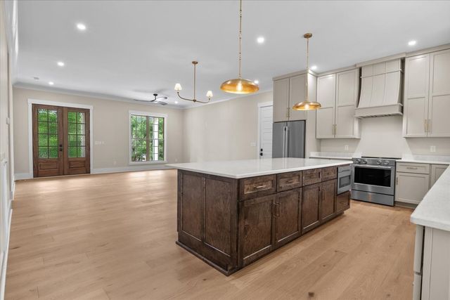 171 Roby Dr, Erin, TN 37061