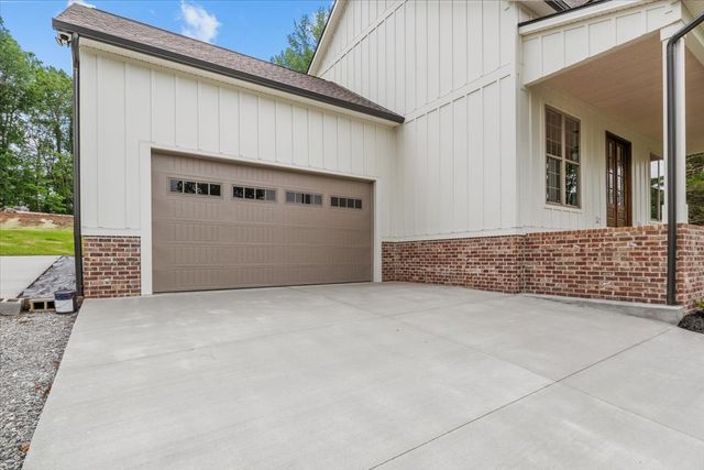 171 Roby Dr, Erin, TN 37061