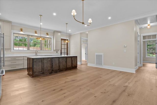 171 Roby Dr, Erin, TN 37061