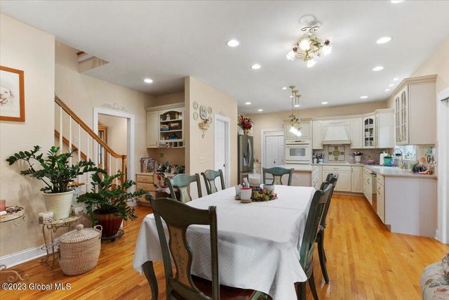 27 Ponderosa Boulevard, East Greenbush, NY 12061