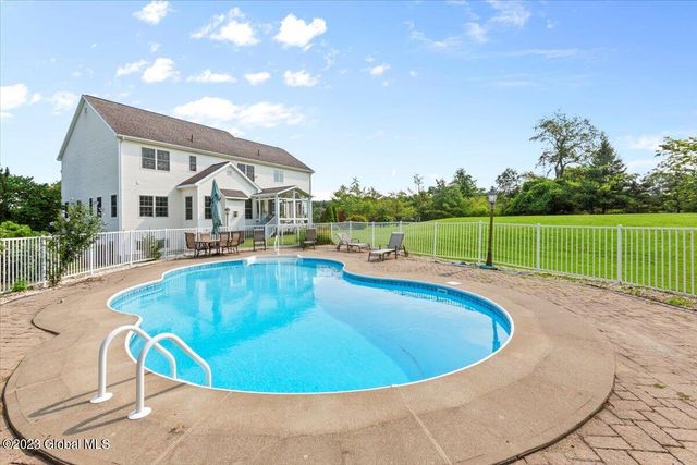 27 Ponderosa Boulevard, East Greenbush, NY 12061