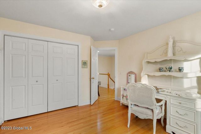 27 Ponderosa Boulevard, East Greenbush, NY 12061