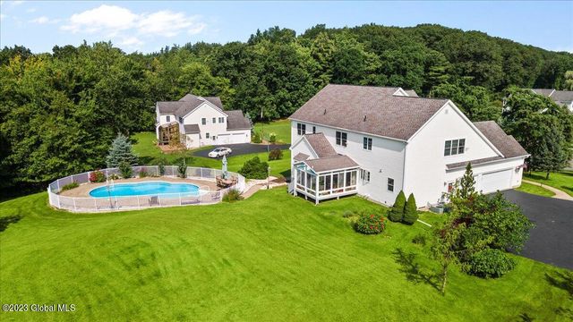 27 Ponderosa Boulevard, East Greenbush, NY 12061