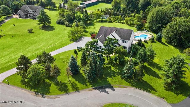 27 Ponderosa Boulevard, East Greenbush, NY 12061