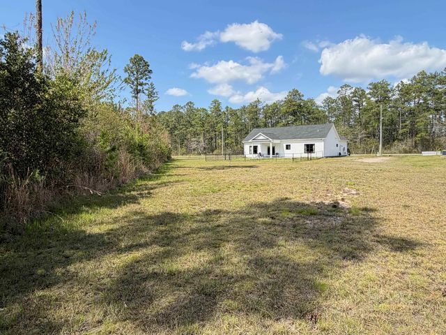 1066 Fox Bay Rd., Loris, SC 29569