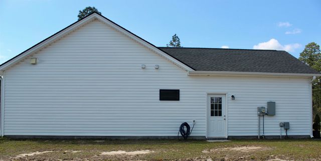 1066 Fox Bay Rd., Loris, SC 29569