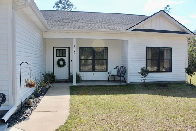 1066 Fox Bay Rd., Loris, SC 29569