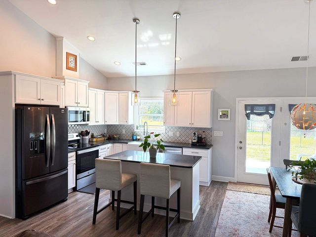 1066 Fox Bay Rd., Loris, SC 29569