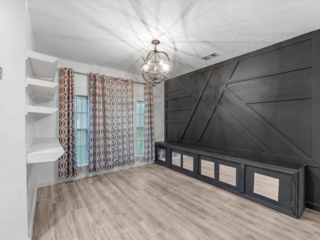 11303 Wilkenberg Drive, Houston, TX 77066