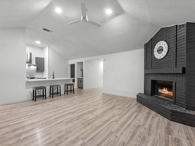 11303 Wilkenberg Drive, Houston, TX 77066