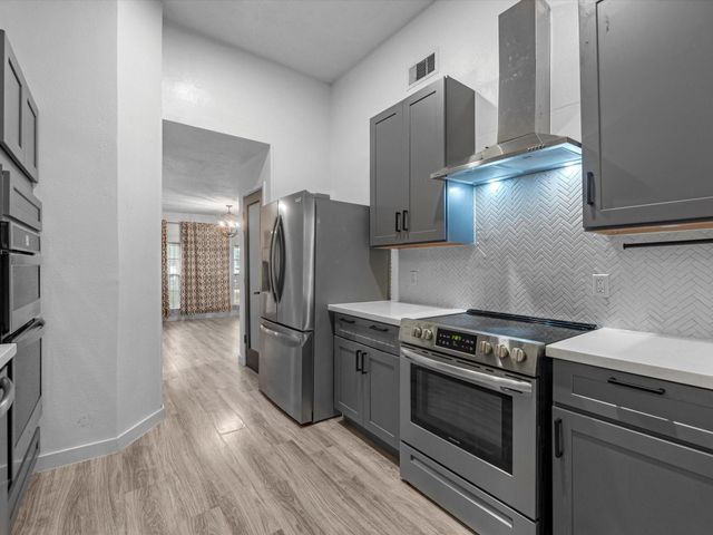 11303 Wilkenberg Drive, Houston, TX 77066