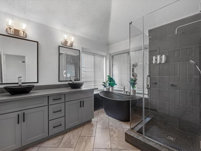 11303 Wilkenberg Drive, Houston, TX 77066