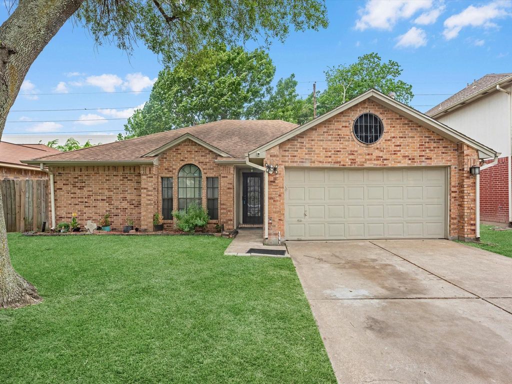 11303 Wilkenberg Drive, Houston, TX 77066
