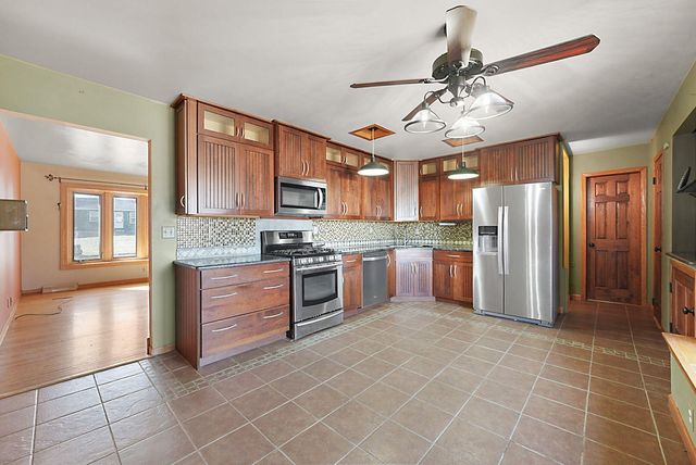 3516 W 123rd Place, Crown Point, IN 46307