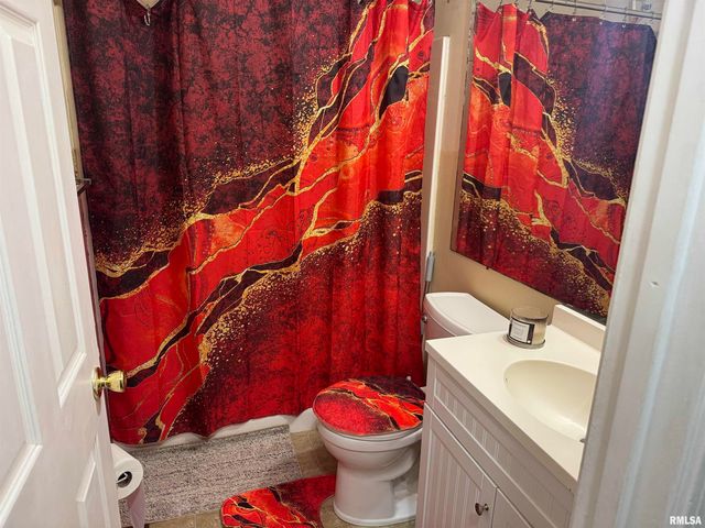 1524 Brenda Court, Springfield, IL 62702