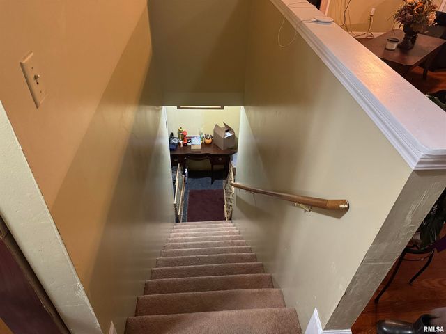 1524 Brenda Court, Springfield, IL 62702