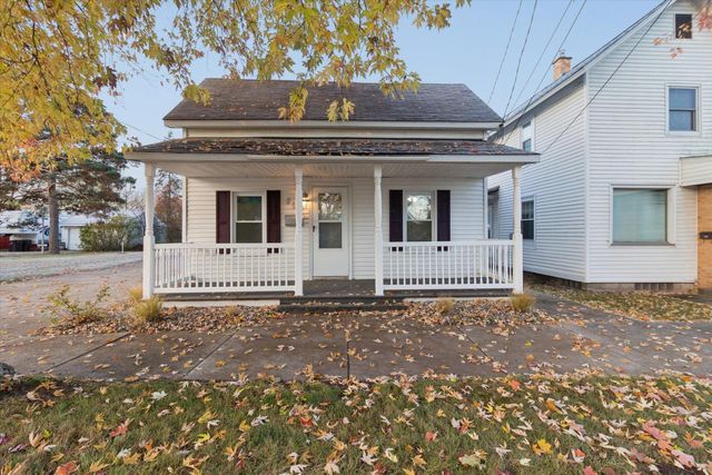 817 N 4th Avenue, Big Rapids, MI 49307