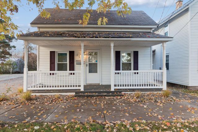 817 N 4th Avenue, Big Rapids, MI 49307