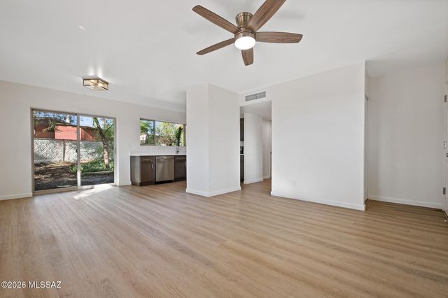 551 S Kent Place, Tucson, AZ 85710