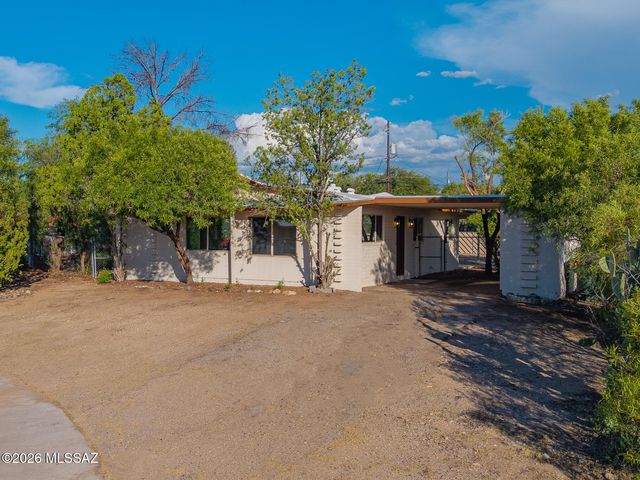 551 S Kent Place, Tucson, AZ 85710