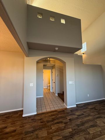 701 Renaissance Loop SE, Rio Rancho, NM 87124